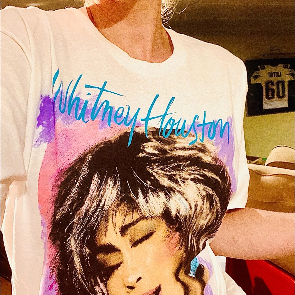 Whitney Houston Vtg Tee***RARE*** worn by Rihanna